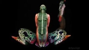 Это круть люди превращаются в животных обязательно посмотри