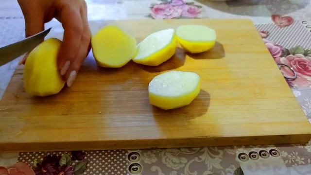 картошка, лук, и фарш ! Фаршированная картошка !  рецепт моей бабушки . блюдо из советских времён