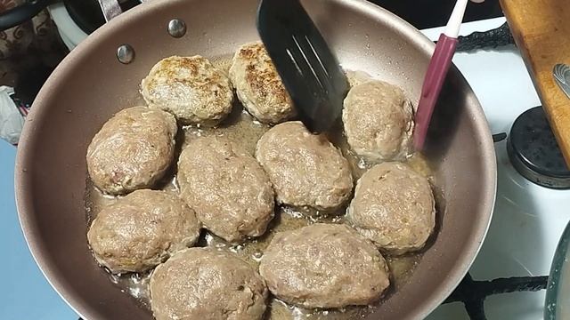 Сочные мясные КОТЛЕТЫ. Раскрываю секреты сочного фарша для вкуснейших котлет по немецкому рецепту!