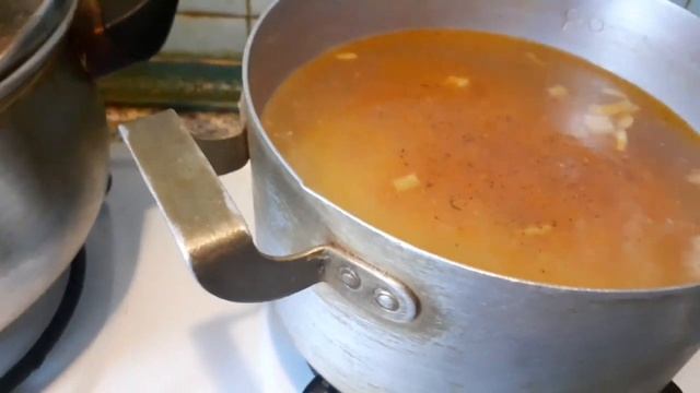 Готовлю сегодня рыбный суп, щи и жарю котлеты. смотреть онлайн