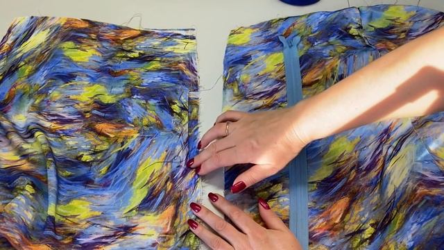 Как сделать карман и потайную молнию в одном боковом шве. Шьем брюки палаццо.