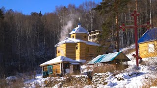 Зимний день в Чикойском Иоанно-Предтеченском монастыре. Село Урлук, Забайкальский край