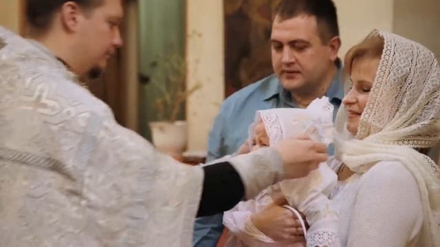 Таинство Крещения Есении / Семейная фото- / видео- съёмка смотреть онлайн