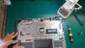 TUTORIAL: How to Replace a Defective Laptop Keyboard (Acer Aspire V3 111P)
