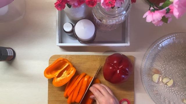 ?ГОТОВЛЮ И ОБЩАЮСЬ С ВАМИ/ФУНЧОЗА/ПОХОД К КОСМЕТОЛОГУ) смотреть онлайн