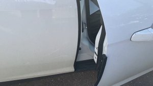 Система защиты кромок передних дверей