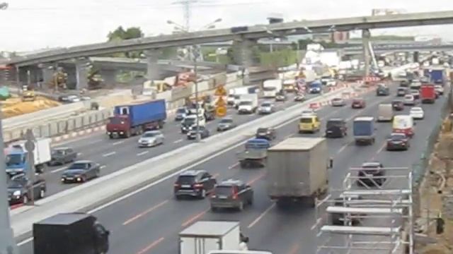 Съезд с МКАД на 25 км.