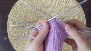 Митенки спицами. Индийским клином.