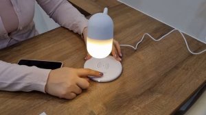 Lampaton. Обзор лампы с беспроводной зарядкой