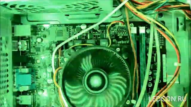 Контроллер LC-01-USB: Демонстрация режима "Цветомузыка" (4) смотреть онлайн