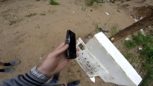 Разбили айфон ради видео! Краштест айфона!