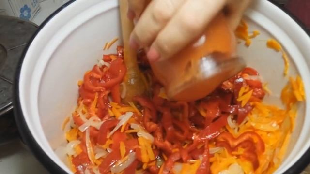 Салат - перец, морковка, лук . Консервация на зиму. смотреть онлайн