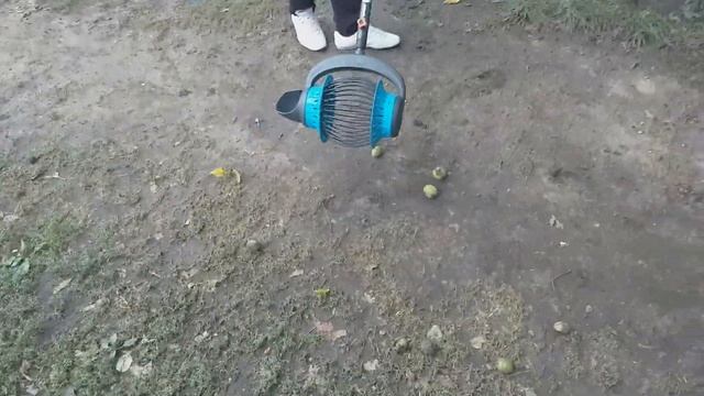 Плодосборник для сбора плодов с земли Gardena Combisystem 130. смотреть онлайн