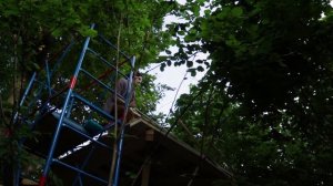 Домик на дереве своими руками. DIY Treehouse.