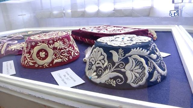 В Крыму состоялось открытие крымскотатарской выставки «Крымский стиль»