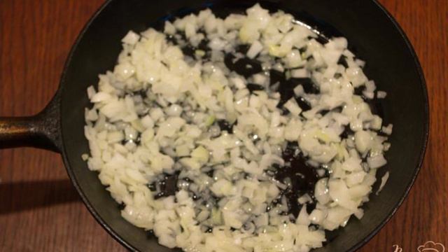 Синенькие с фаршем тушеные