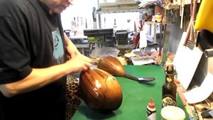 Полирование шеллаком french polish, 2-й этап