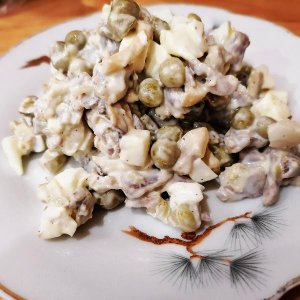 Салат с куриными желудками