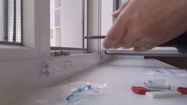 Установка детского замка на пластиковое окно. смотреть онлайн