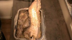 Как приготовить кролика на вертеле в газовом гриле