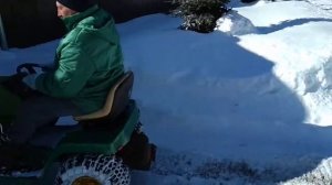 Мини-трактор Джон Дир.Убираем снег