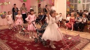 Танец Губки бантиком