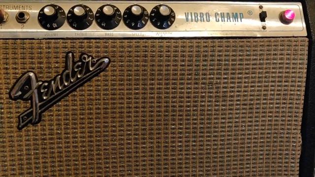 Fender Vibro-Champ vs Marshall Class 5 смотреть онлайн