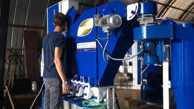 Сепарация пробки ПЭТ бутылки | Аэродинамический сепаратор САД смотреть онлайн