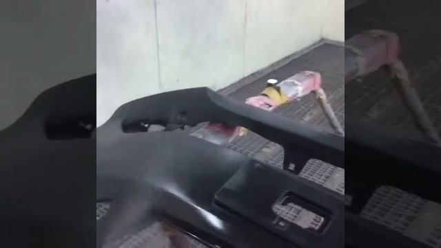 Нанесение грунта по пластику на бампер тойота Камри смотреть онлайн