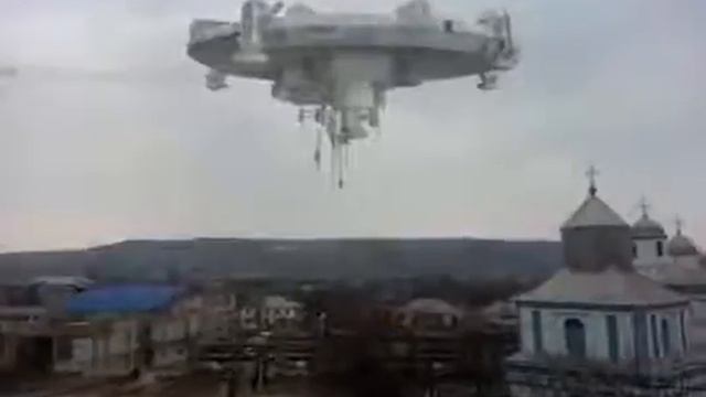 Молдова шоооок!!!UFO над церковью!!! смотреть онлайн