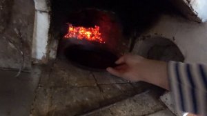 Готовим оладьи в Русской печи.