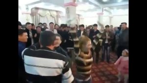 Ўйинчи қизлар! Узбекские танцы на свадьбе