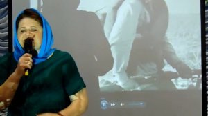 Акция "Синий платочек". Песню "Синий платочек" исполняет Ольга Фатьянова - Великомихайловский ЦКР.