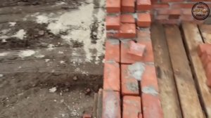 Новый объект двухэтажный дом кладка забутовочного кирпича под белый шов