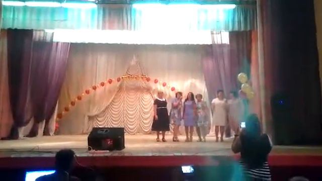 Песня Д. Клявера, постановка и исполнение родителями выпускников 9 класса, 2019год смотреть онлайн