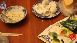 Фаршированные яйца-самая простая закуска.