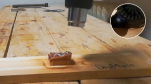 Плавим пластиковый ящик при 450 °С, с помощью фена
