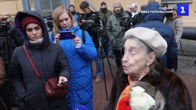 В Санкт-Петербурге открыли памятник блокадным медикам