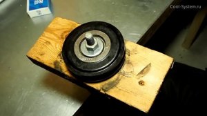 Подшипник компрессора кондиционера: замена подшипника в муфте используя подручный инструмент.