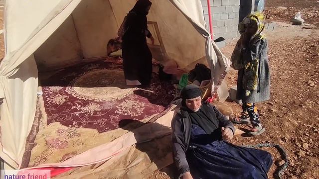 Nomadic documentary. Throwing out grandmother and Nargis and building a shelter смотреть онлайн