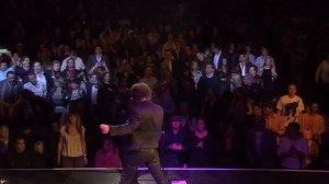 Gino Vannelli - People Gotta Move (Live)