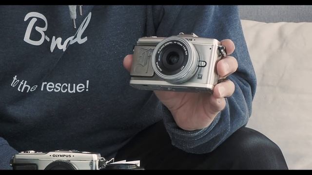 Olympus Pen E-P1 - Unboxing 10 YEARS after
