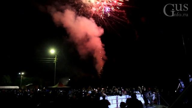 Салют в Гусь-Хрустальном на Wolves Biker Fest 2022. 23 июля 2022 г. смотреть онлайн