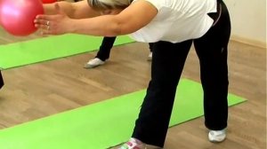 007 Зарядка Пилатес с мячом 4 04