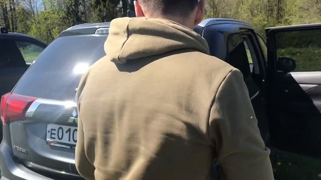 Махнул не глядя. Отзыв владельца 7-местного Аутлендера. Mitsubishi Outlander. смотреть онлайн