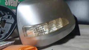 Крышки зеркал с поворотником Toyota Land Cruiser 200