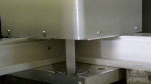 Производство пластиковых окон - склеивание профиля