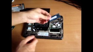 How to Open a HP Mini 110 and replace RAM