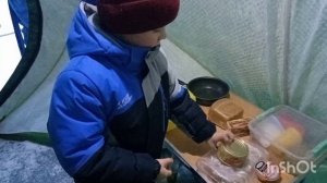 Рыбалка зимой. Палатка Куб-3 зимняя.