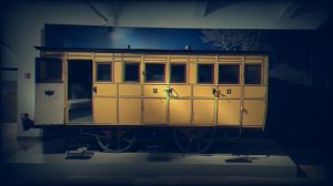 Нодар Думбадзе - Я, бабушка, Илико и Илларион. Глава 11 из 20: Поезд